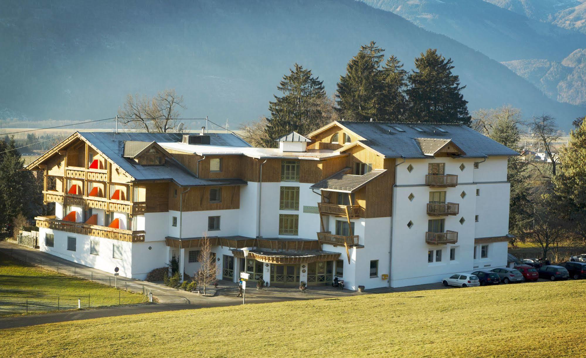 Hotel Laurenzhof Lendorf Kültér fotó